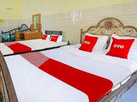 Viesnīca OYO 91411 Putih Mulia Homestay Syariah pilsētā Lumajang