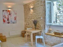 Rooms and Studio Old Town, romantiline hotell sihtkohas Rab