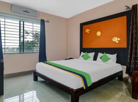 GRAND JP INN Near 2 km from Gundlupet bus stand, hotel v destinaci Gundlupet