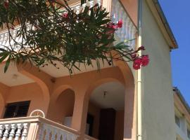 Apartmani Green Olive, hotel di Šušanj