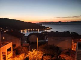 Apartments Tony - near the sea, hotel em Stomorska