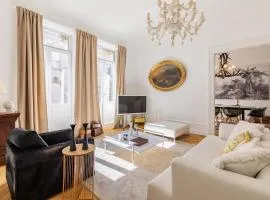 LUXUEUX APPARTEMENT CENTRE VILLE