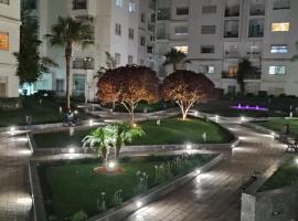 Appartement Résidence fermée, orlofshús/-íbúð í Casablanca