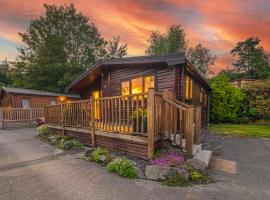 Bowness 45 - 2 bedroom Lake Windermere Lodge, chalet de montaña en Windermere