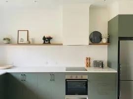 Dunkeld House - Beautiful Country Retreat
