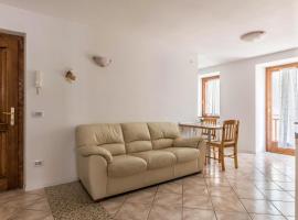 Appartamento Lucia, apartman u gradu Bazelga di Pine