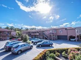 Kings Of Riccarton Motel- Close to Railway Station and Airport with Shuttle service