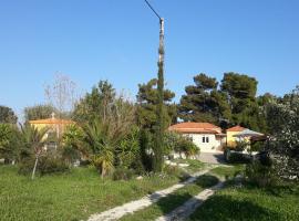 Beautiful Cottage sea view near the beach Greece, goedkoop hotel in Lixouri