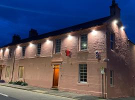 Queensberry arms hotel, hotel with parking in Kirkconnel