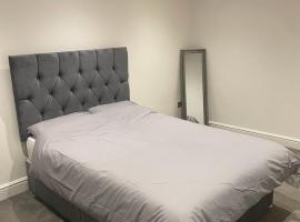 Tee's apartments, cheap hotel in Plumstead