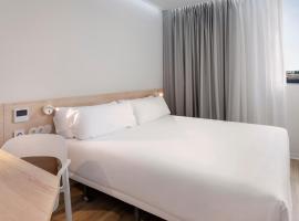 B&B HOTEL Famalic&atilde;o