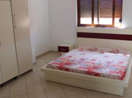 Bledi's Comfy Apartment in New Blvd / Free Parking, apartment in Tirana