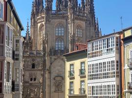 APARTAMENTOS LA FLORA BURGOS todos con aire acondicionado y ascensor, feriebolig i Burgos