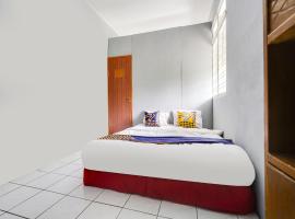 SPOT ON 91393 Budiluhur 10 Homestay, hotel in Setiabudi, Bandung