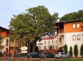 Rezydencja 5 Dębów, hotel v destinaci Międzyzdroje
