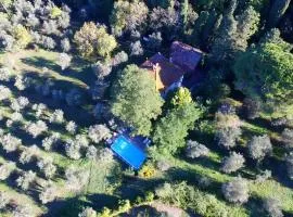 Vino, Views and Relaxing Stay