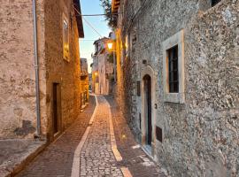 La casa di mezzo, hotel en Calascio