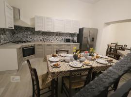 Bed And Breakfast Polizzi House, hotel in Petralia Sottana