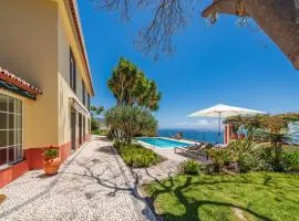 OurMadeira - Quinta D'Alegria, character