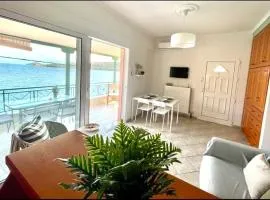 Seaside Apartment in Glyfada-Trizonia