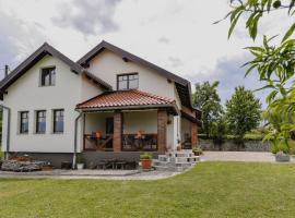 Kuća za odmor Sofija، بيت عطلات في فرازدينسكي توبليسي