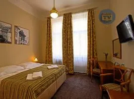 Anna Hotel