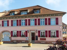 Gasthaus Adler Ettenheim- mit self Check-In - Key Boxes: Ettenheim şehrinde bir otel