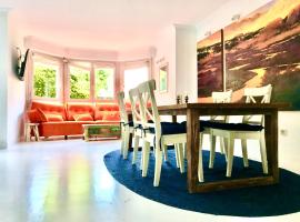 NEW Apartment & Terrace. Steps to Ondarreta Beach, Hotel in Añorga-Lugariz