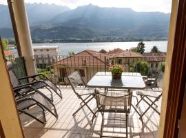 View House - Lake Como, hotel v destinaci Pescate