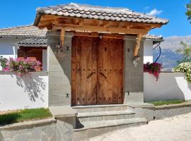 B Vishe Guest House, hotel di Gjirokaster