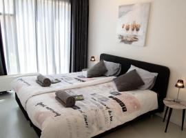 Excellent 21, hotel near Military Airspace Museum, Soesterberg