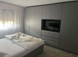 Apartament 5ive, căn hộ dịch vụ ở Tăşnad