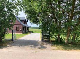 Domek nad stawem, Ferienhaus in Tołwin