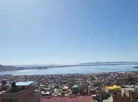REFUGIO PANORAMICO EN PUNO 3 Niveles con Vista al Lago Titicaca y la Ciudad