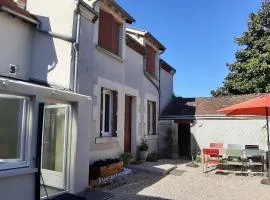 Gîte cosy près d'Orléans avec jardin, parking, et équipements complets - FR-1-590-252
