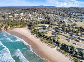 Viesnīca Sun Kissed - As close as you get to Pambula Beach pilsētā Pambula Beach