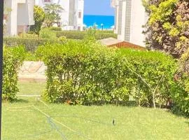 شاليه بحديقة يري البحر , بانوراما بيتش ريزورت , الساحل الشمالي The North Coast , Sea View Garden Chalet