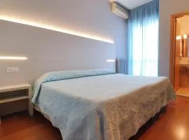 Air Hotel
