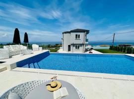 SEA STARS Premium Luxury Villas with private pools、ハニオティスのホテル