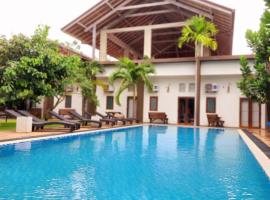 Cloud 9 Boutique Hotel, hotel in Negombo