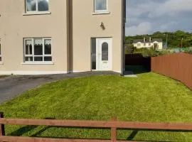 NO 9 The Willows, Ballinamore, Entire home
