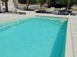 Lithines Villa go green, hotel in Dhafnés