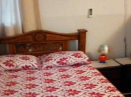 Room in Guest room - Posada green sea villa helen kilometer 4 bypass, hotel in La Loma