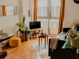 Lovely Bohemian Apartment in Heart of City Life, hotel i nærheden af Provand's Lordship, Glasgow