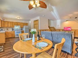 Bolton Landing Romantic Getaway for Two, Hotel in Bolton
