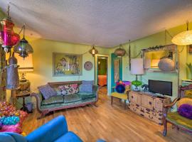 Arvada Bungalow - Walk to Olde Town Arvada!, holiday home in Arvada