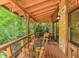 Maggie Valley Townhome In Smoky Mountain Foothills – hotel w mieście Maggie Valley