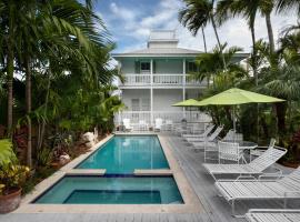 Bahama Gardens - Main House, villa in Key West