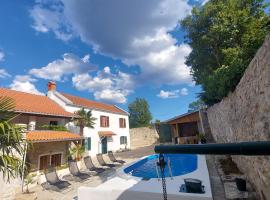 Lisko Vacation house, Hotel in Tribalj