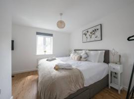 Stylish 2-bed home - For Company contractor and Leisure stays - NEC, Airport, HS2, Contractors, Resort World, semesterboende i Birmingham
